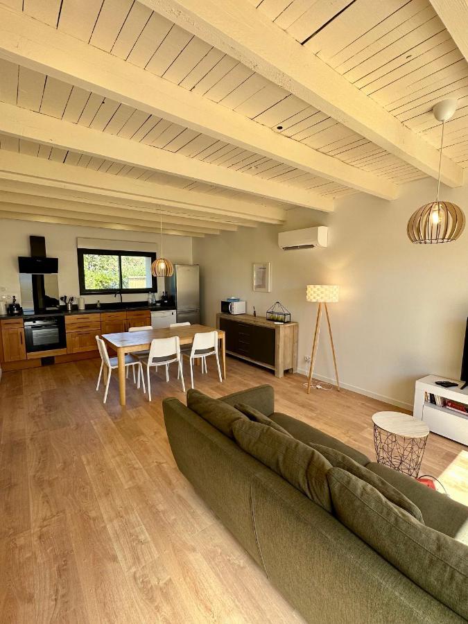 Apartment La Halte Occitane - Classe 3 Etoiles - Pour 6 Personnes, 3 Chambres, Parking, Terrasse, Inclus Montauban